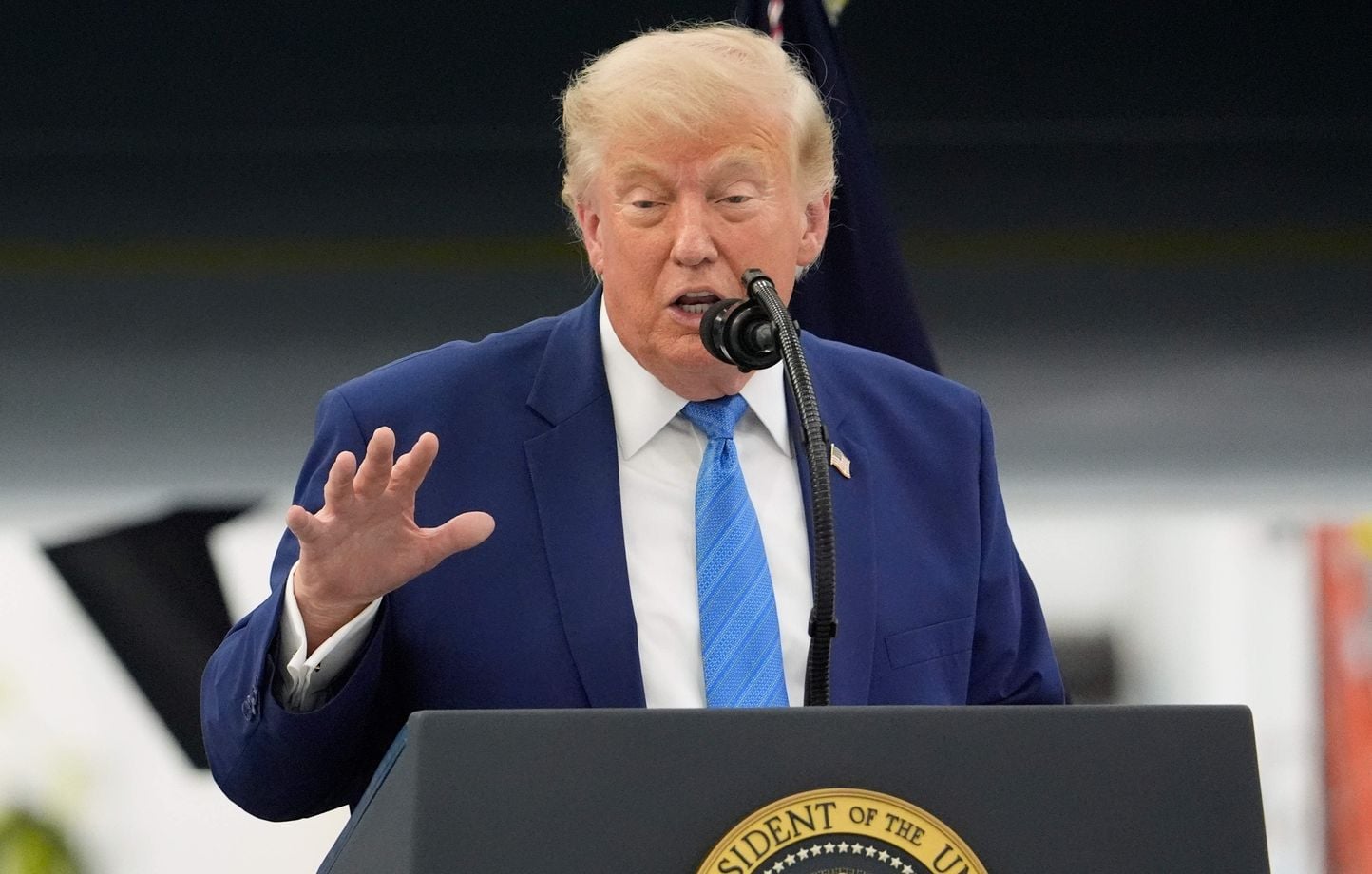 Donald Trump amenaza con imponer un peaje estadounidense en el Estrecho de Ormuz si fracasan las negociaciones con Irán Donald Trump amenaza con imponer un peaje estadounidense en el Estrecho de Ormuz si fracasan las negociaciones con Irán